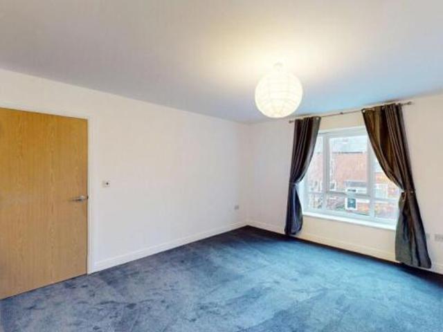 Apartment for sale in Westhoughton, Lee Bank