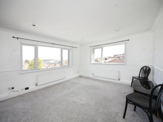 Apartment for sale in Farley Hill, Spring Park