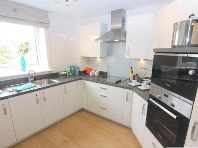 House for sale in Elstree and Borehamwood, Borehamwood
