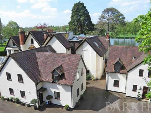 House for sale in Wooburn, Bourne End
