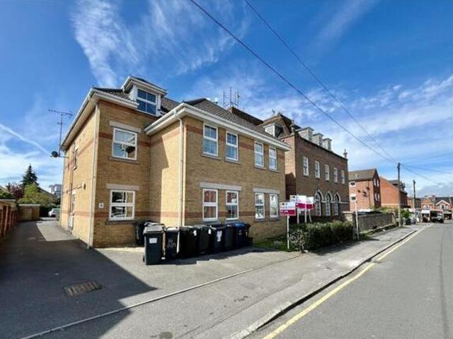 House for sale in Bournemouth, Bournemouth, Christchurch and Poole