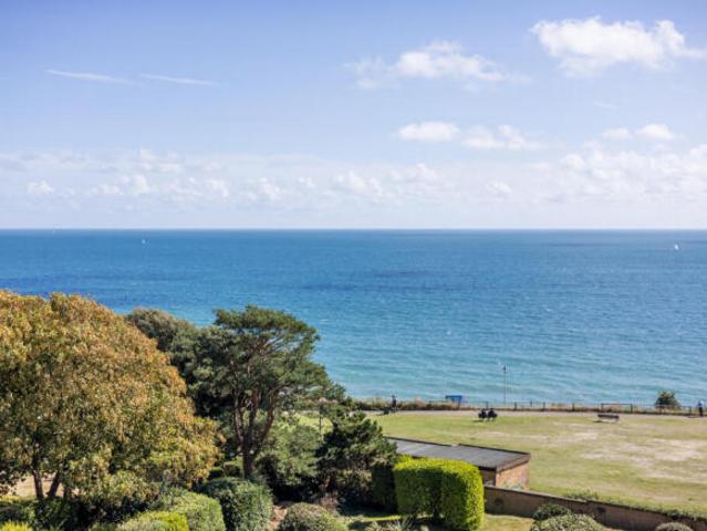 Apartment for sale in England