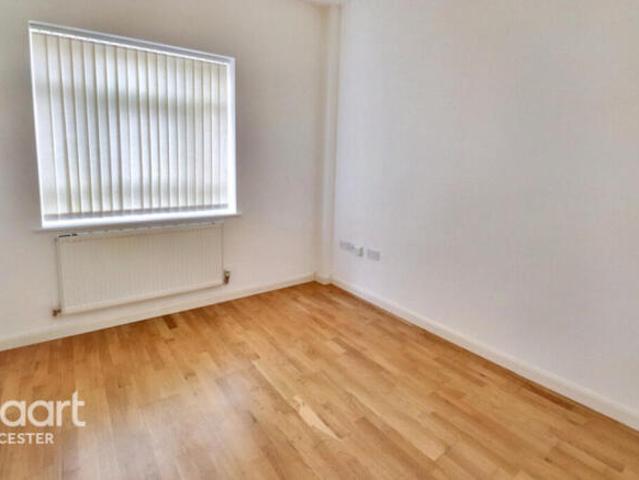 Apartment for sale in Black Friars, Old Wharf