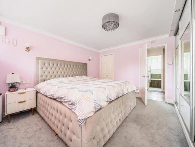Apartment for sale in Abbotswood, Westborough