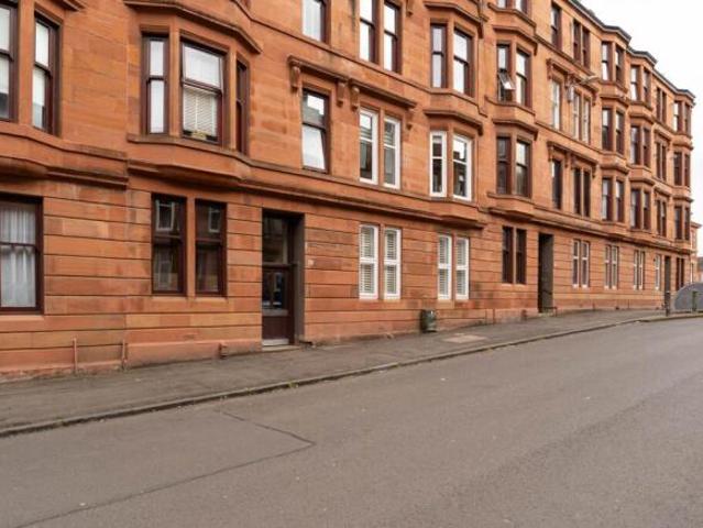 Apartment for sale in Hillhead, Scotland