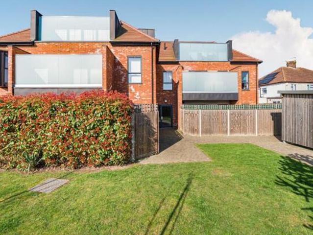 Apartment for sale in Bexleyheath, Greater London
