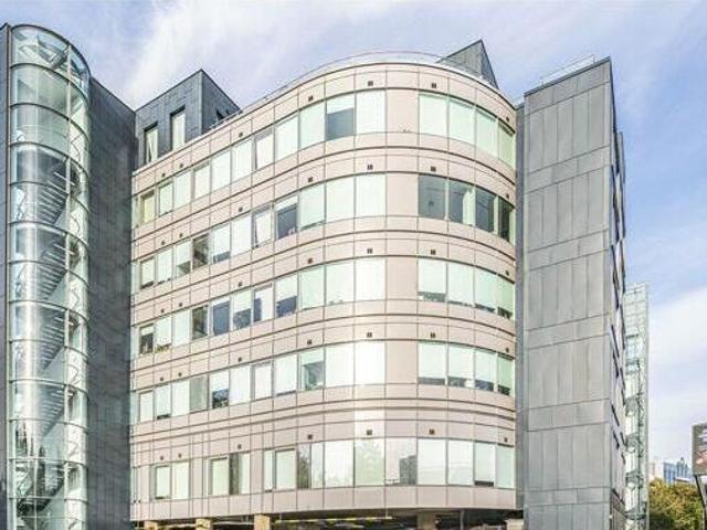 House for sale in Brentford End, Greater London
