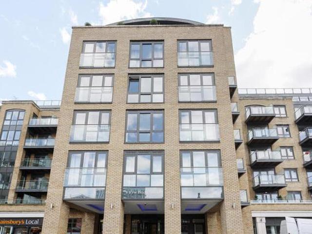 House for sale in Brentford End, Greater London
