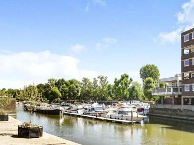 House for sale in Brentford, Greater London