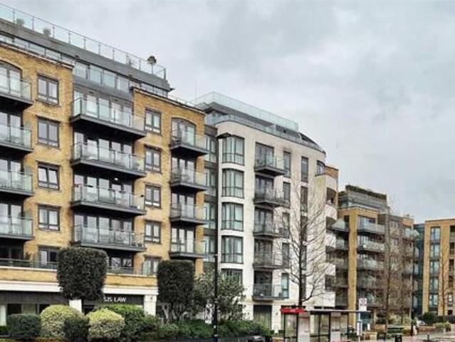 House for sale in Brentford End, Greater London