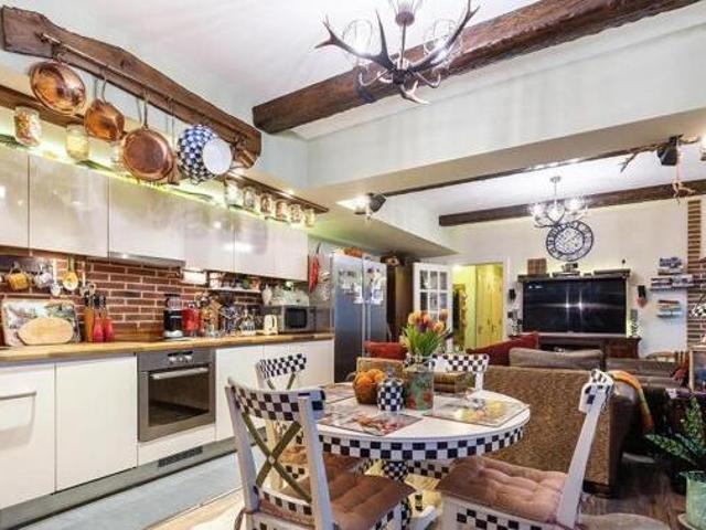 House for sale in Brentford End, Greater London