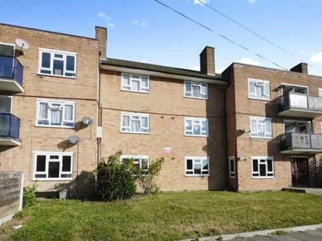 House for sale in Hutton Mount, Navestock Side