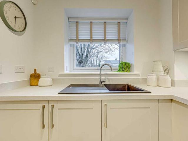 Apartment for sale in Alton Barnes