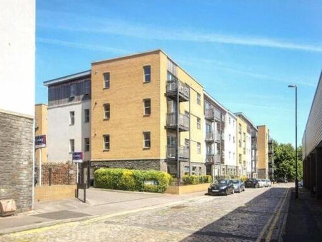 House for sale in Feckenham, City Of Bristol