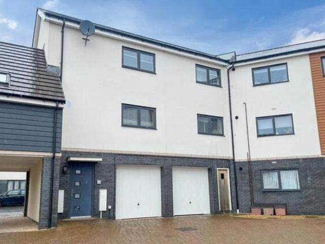House for sale in Feckenham, City Of Bristol