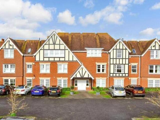 House for sale in Acol, Kent