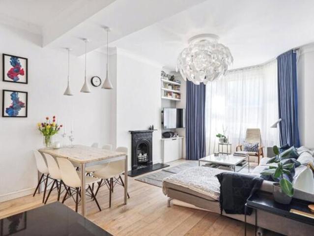 Apartment for sale in Cat Hill