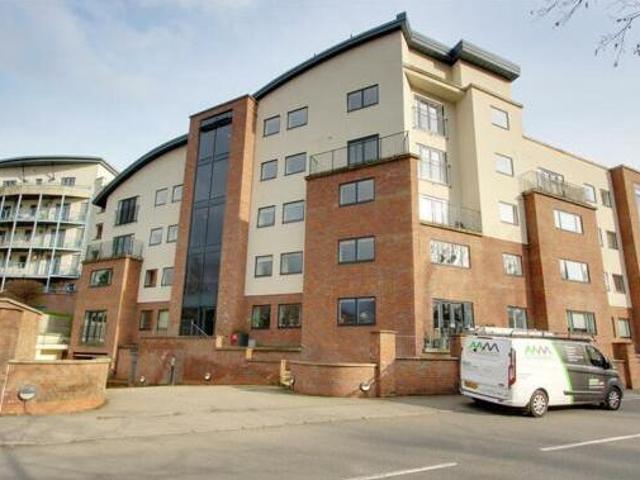 House for sale in Pouchen End, Hertfordshire
