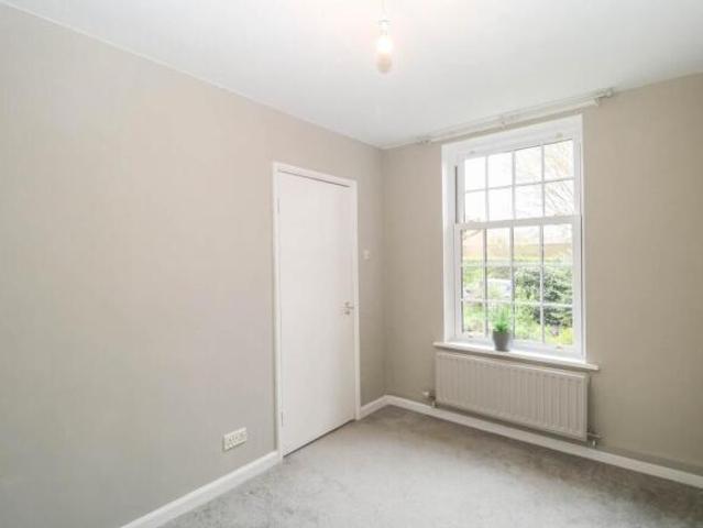 Apartment for sale in South Lane, West Yorkshire
