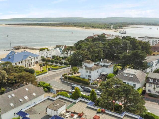 Apartment for sale in England