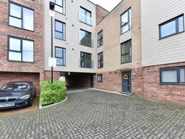 House for sale in Lyons, Greater London