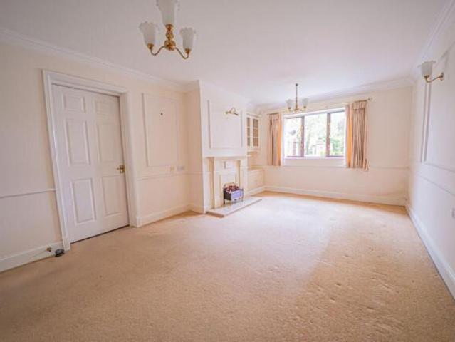 Apartment for sale in Bolton Low Houses, Hampshire