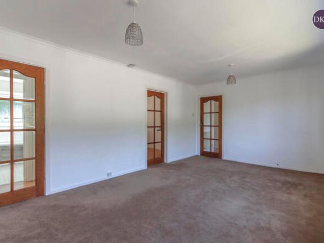 Apartment for sale in North Watford, Hertfordshire