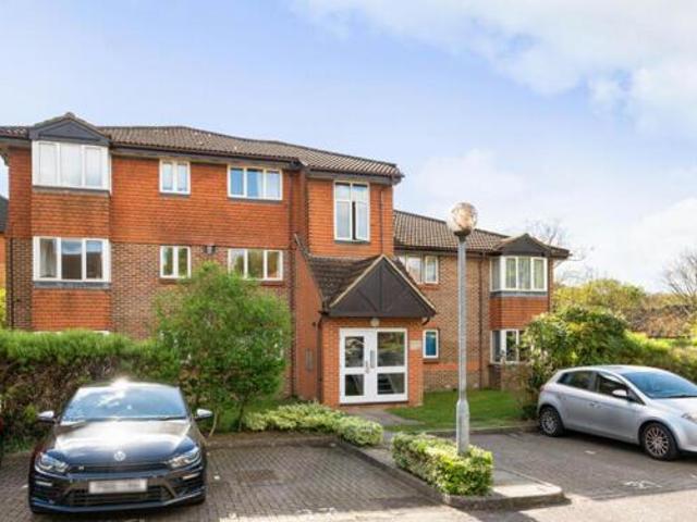 House for sale in Old Dean, Heol-las