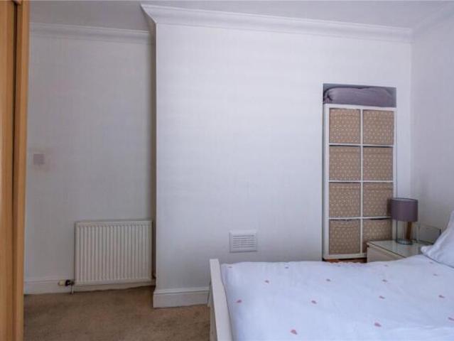 Apartment for sale in Carmyle, Scotland
