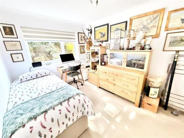 Apartment for sale in Canford Cliffs, Poole