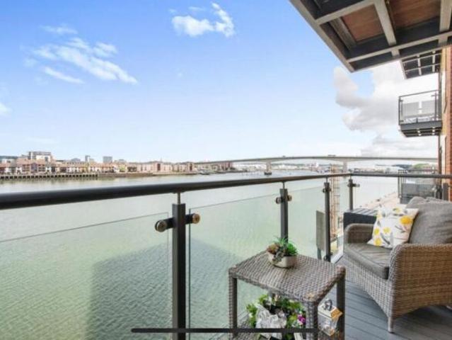 Apartment for sale in Woolston, Warrington