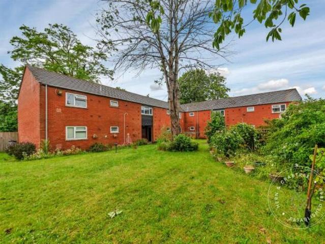 Apartment for sale in Carmarthen, Wales