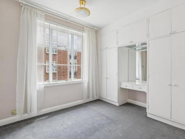 Apartment for sale in Mayfair, Greater London