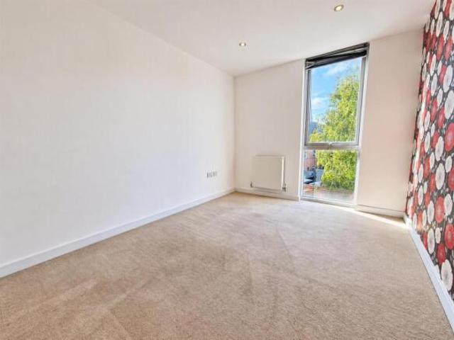 Apartment for sale in Lane, Kirklees