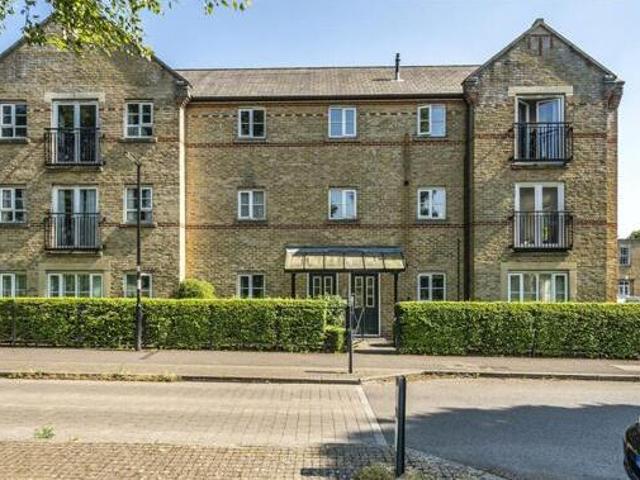 House for sale in Hillview, Surrey