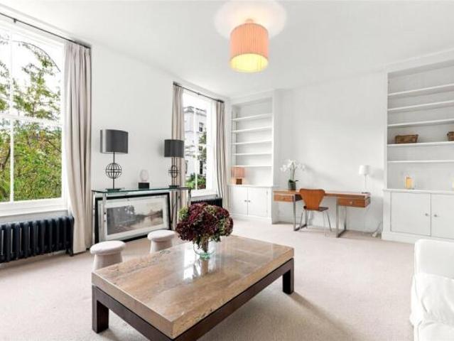 Apartment for sale in Cat Hill, England