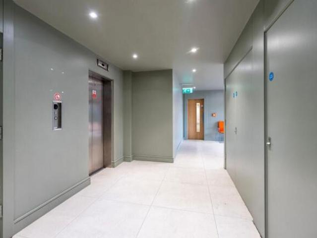 Apartment for sale in Lakenham, East Bank