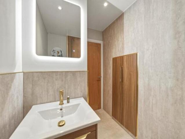 Apartment for sale in Haddon, East Midlands