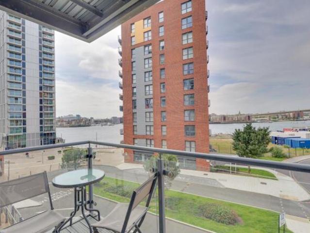 Apartment for sale in Woolston, Warrington