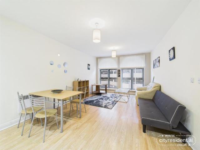 Apartment for sale in Berrick Salome, Oxfordshire
