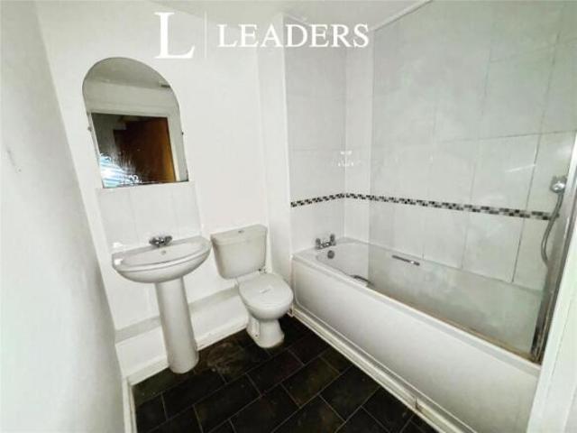 Apartment for sale in Warrington