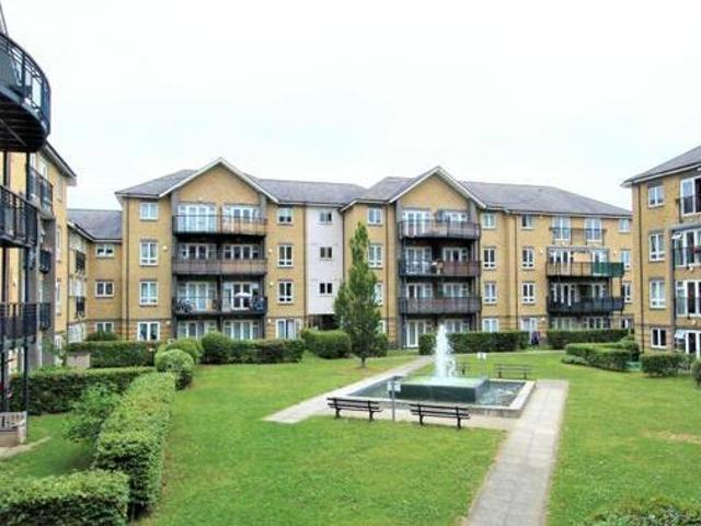 House for sale in South Stifford, Grays