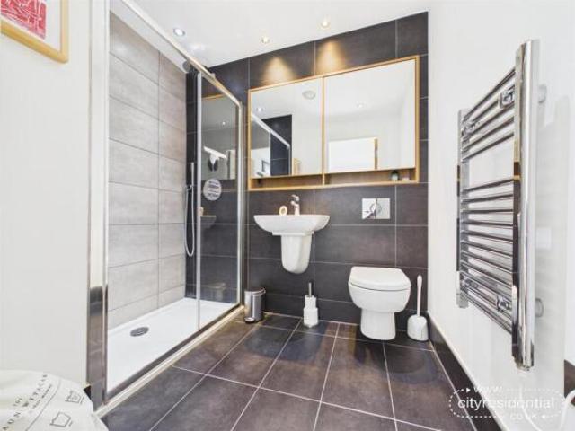 Apartment for sale in Ropewalks, Calderstones