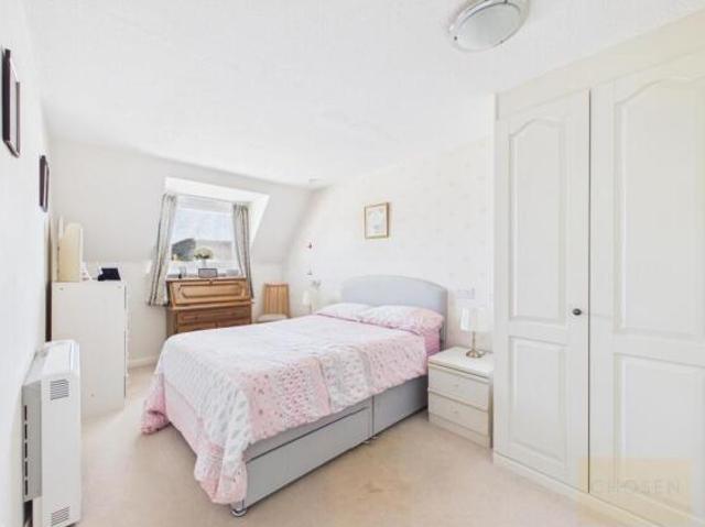 Apartment for sale in Pamington, Gloucestershire