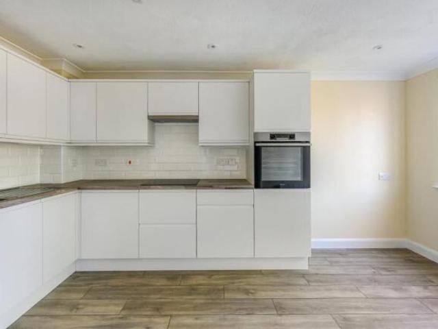 Apartment for sale in Ashford, Kent