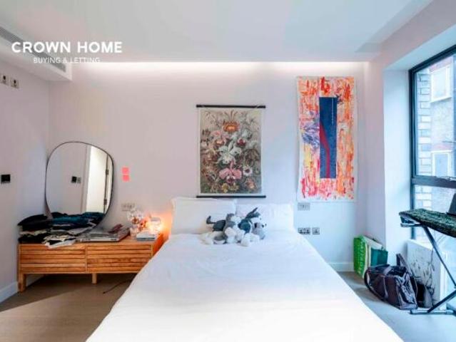Apartment for sale in Covent Garden, Greater London