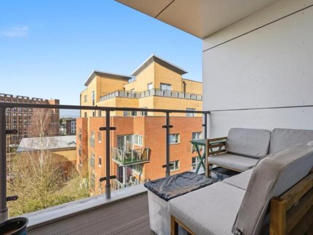 Apartment for sale in St Albans, Five Acres