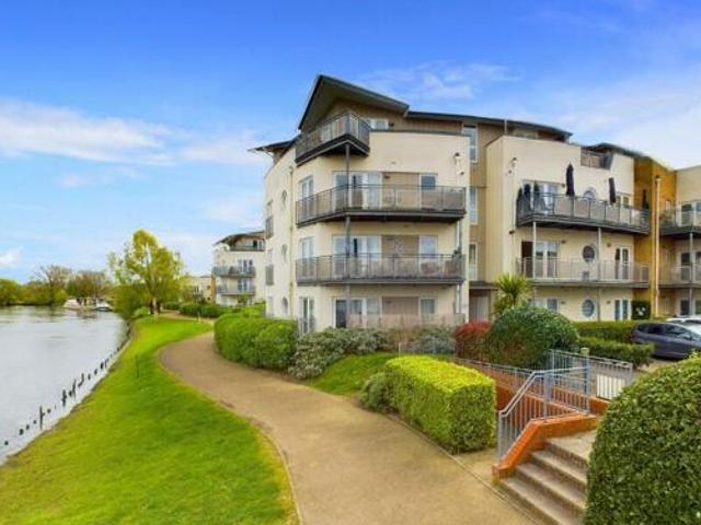 House for sale in Row Town, Surrey