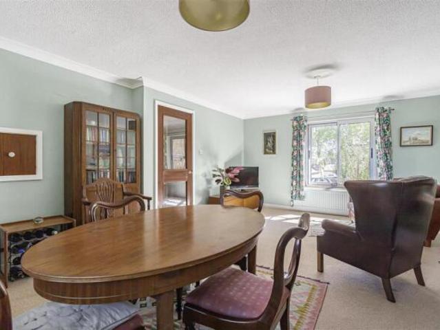 Apartment for sale in Arbury, Cambridgeshire
