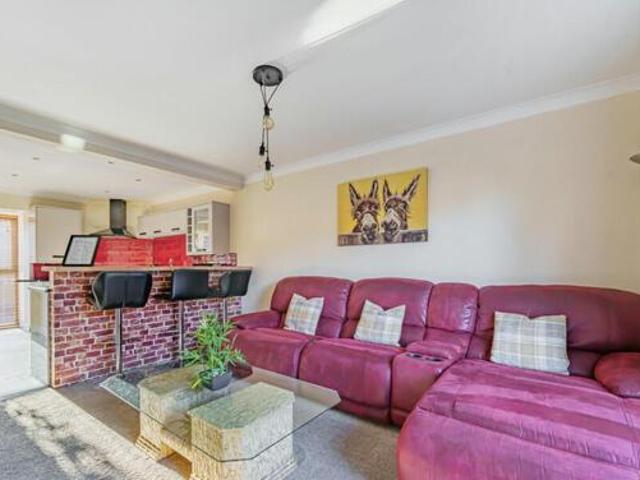 House for sale in Hough Green, Two Mills